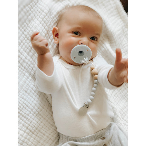 Ali+Oli Pacifier Set (Soft Blue & Gray)